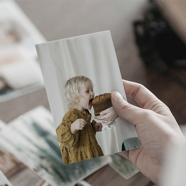 Jak wywołać zdjęcia w Empiku? Ceny, formaty i czas realizacji
