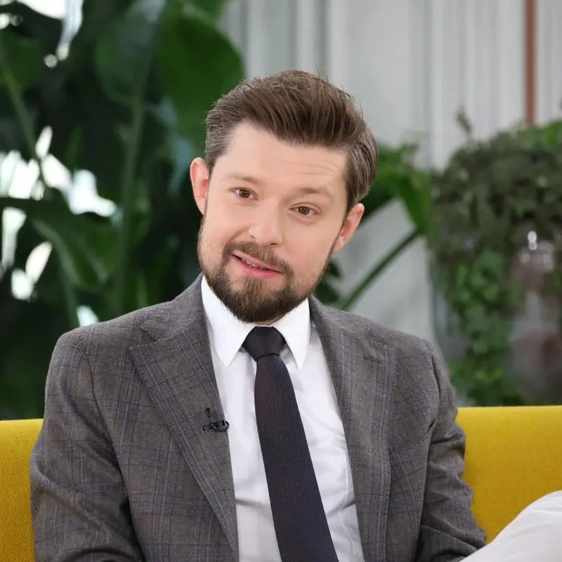 Odkryj Top 6 książek Remigiusza Mroza, które musisz przeczytać