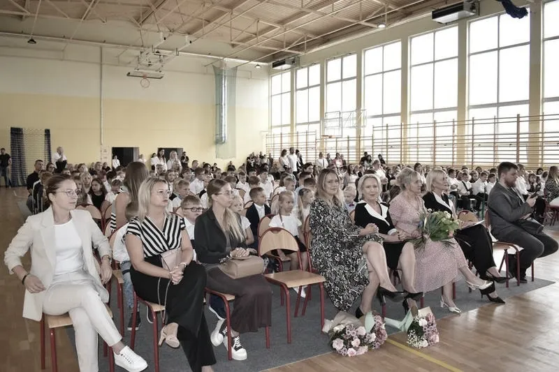 Wiersze na zakończenie roku szkolnego: gotowy scenariusz uroczystości