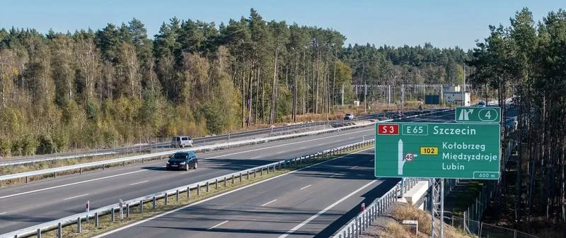 Wiersze o drodze — refleksyjne utwory o podróży i życiu