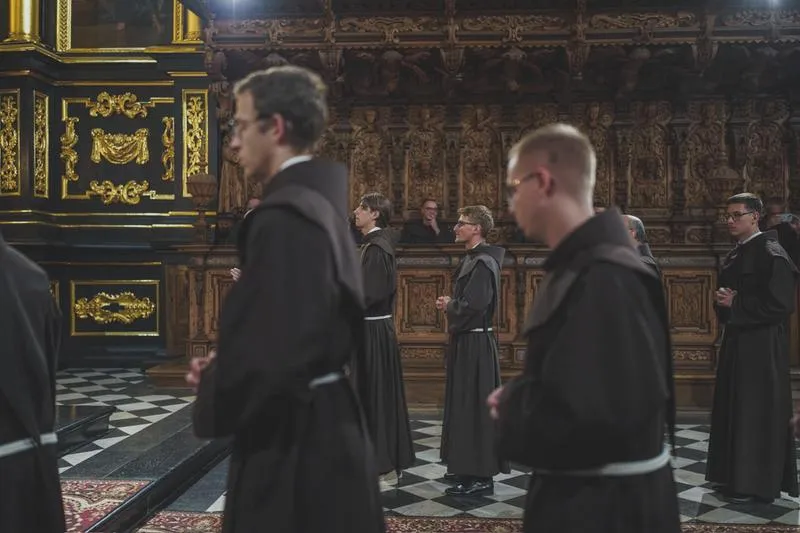 Fascynujące książki o duchownych